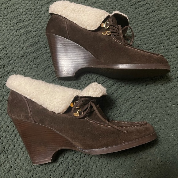 Michael Kors Fur-lined Wedged Heeled Boots - Picture 2 of 11